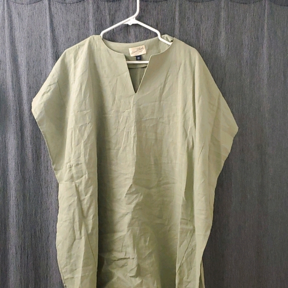 Top - Ponchi - Picture 1 of 1